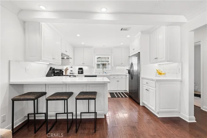 504 Avocado Avenue 1/2, Corona Del Mar, California 92625