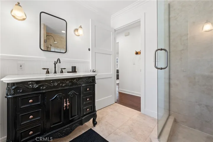 504 Avocado Avenue 1/2, Corona Del Mar, California 92625