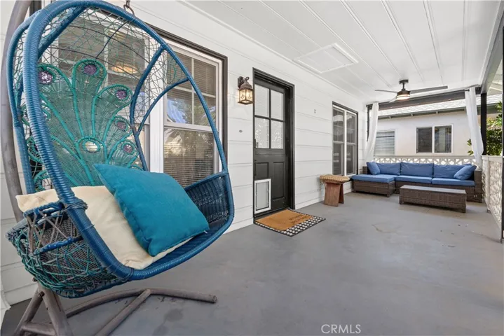 504 Avocado Avenue 1/2, Corona Del Mar, California 92625