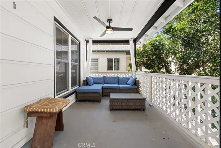 504 Avocado Avenue 1/2, Corona Del Mar, California 92625