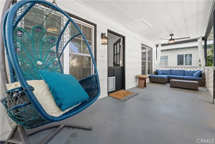 504 Avocado Avenue 1/2, Corona Del Mar, California 92625