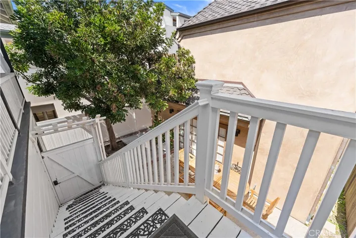 504 Avocado Avenue 1/2, Corona Del Mar, California 92625