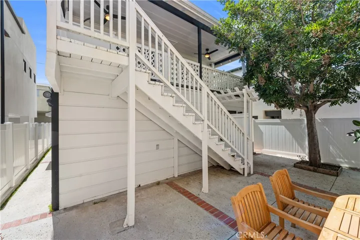 504 Avocado Avenue 1/2, Corona Del Mar, California 92625