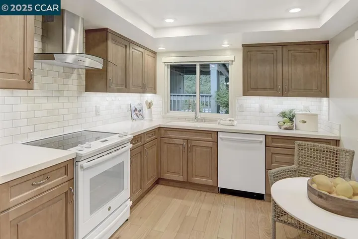 2100 Cactus Ct 1, Walnut Creek, California 94595