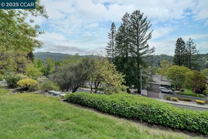 2100 Cactus Ct 1, Walnut Creek, California 94595