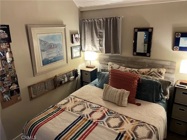 Bed 1
