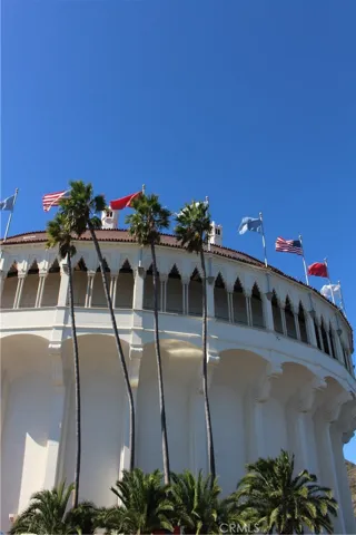 Iconic Casino