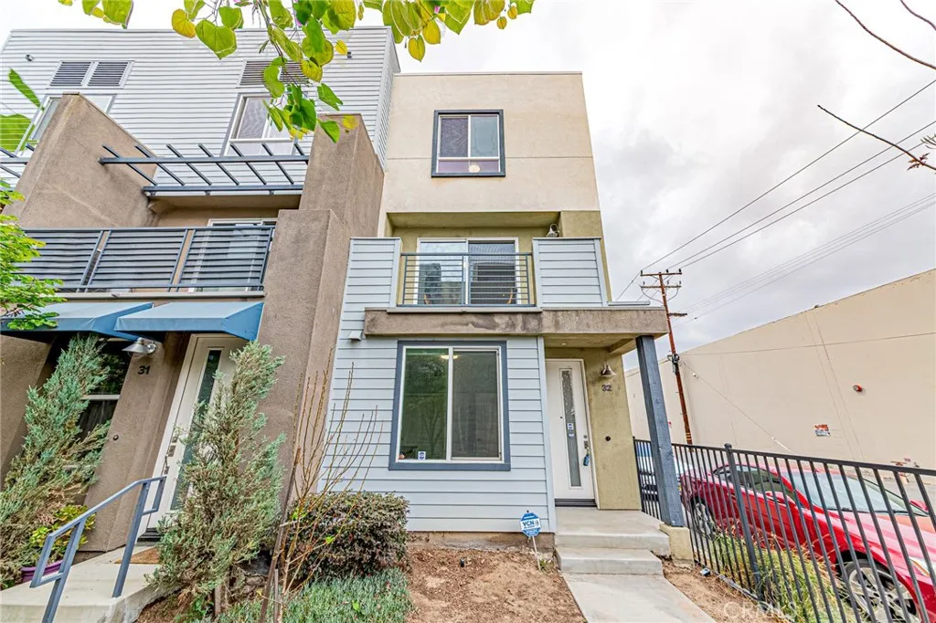 9046 Garvey Avenue 32, Rosemead, California 91770, 3 Bedrooms Bedrooms, ,4 BathroomsBathrooms,Residential Lease,For Rent,Garvey,PW25092264