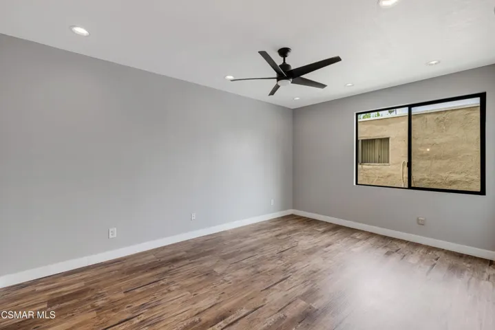 19009 Sherman Way Unit 10, Reseda-Vince