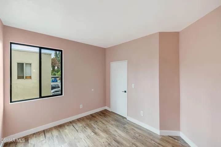 19009 Sherman Way Unit 10, Reseda-Vince