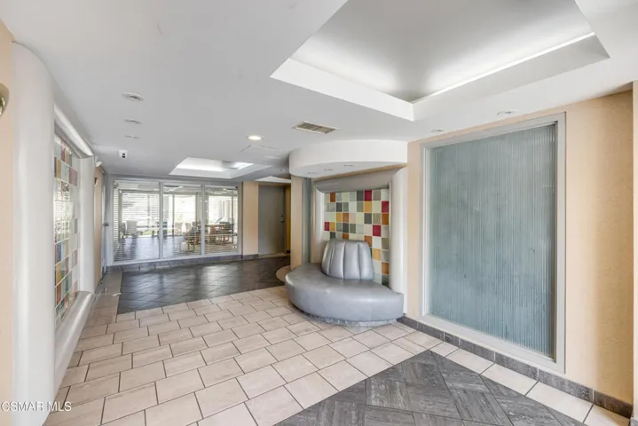 19009 Sherman Way Unit 10, Reseda-Vince