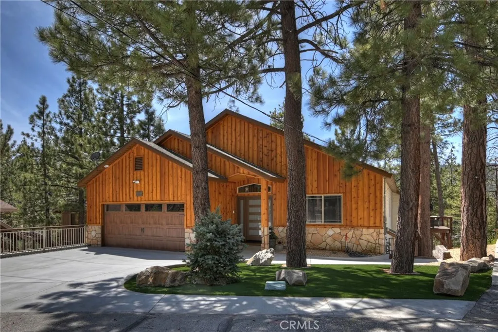 39080 Waterview Drive, Big Bear Lake, California 92315 home-pic-39