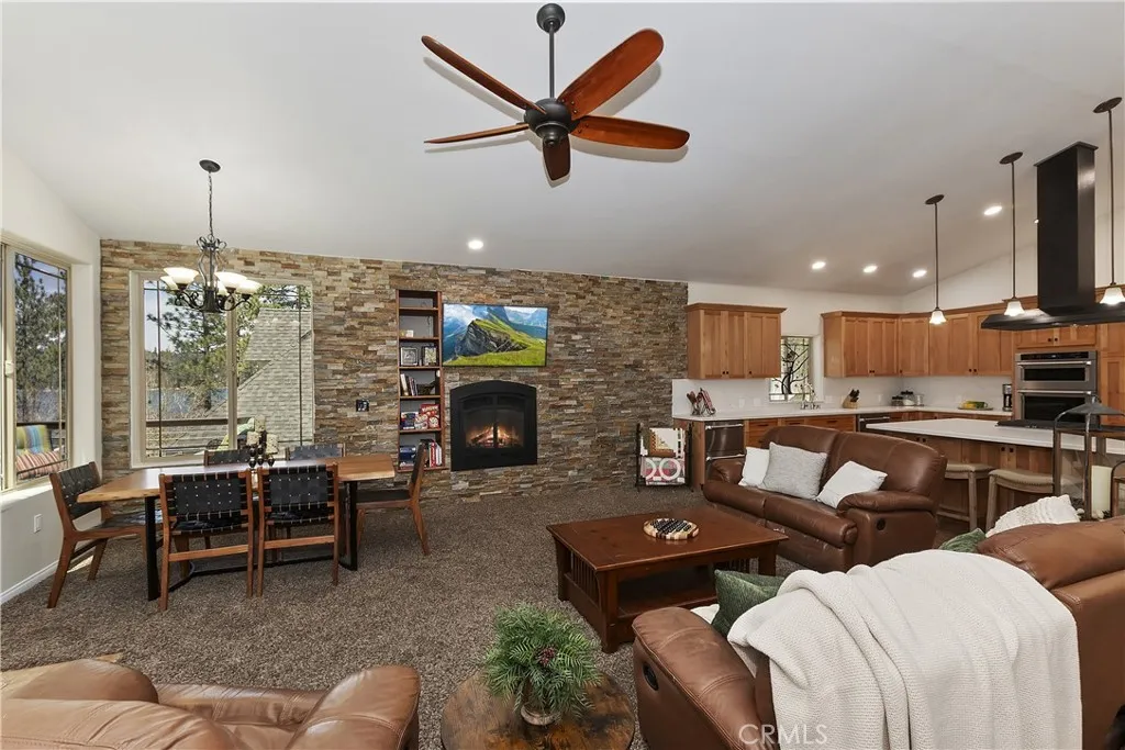 39080 Waterview Drive, Big Bear Lake, California 92315 home-pic-4