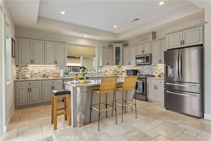 295 Katie Court, Lakeport, California 95453