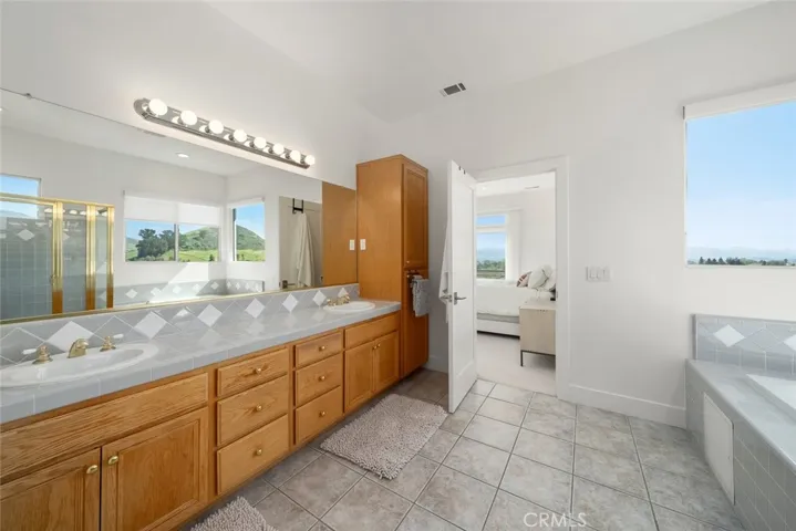 4566 Spanish Oaks Drive, San Luis Obispo, California 93401