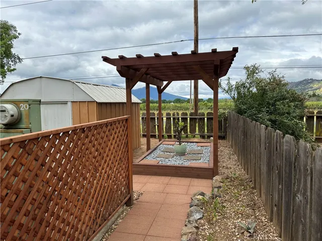 400 Sulphur Bank Drive 20, Clearlake Oaks, California 95423