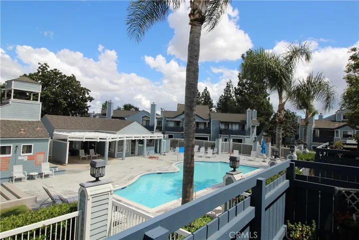 pool views