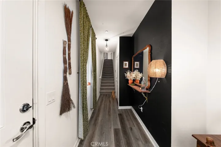 1052 Newberry Lane, Claremont, California 91711