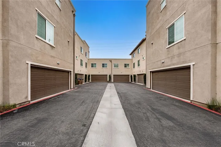1052 Newberry Lane, Claremont, California 91711