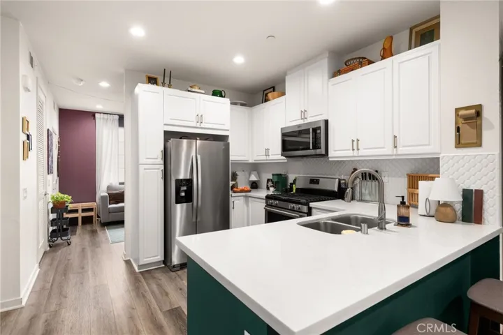 1052 Newberry Lane, Claremont, California 91711