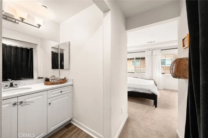 1052 Newberry Lane, Claremont, California 91711