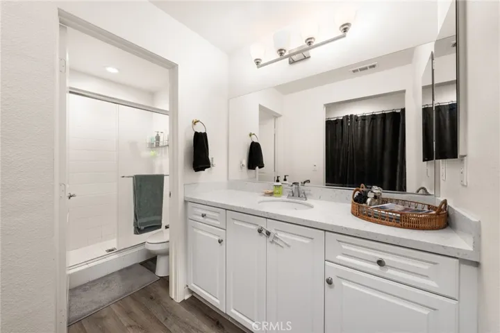 1052 Newberry Lane, Claremont, California 91711