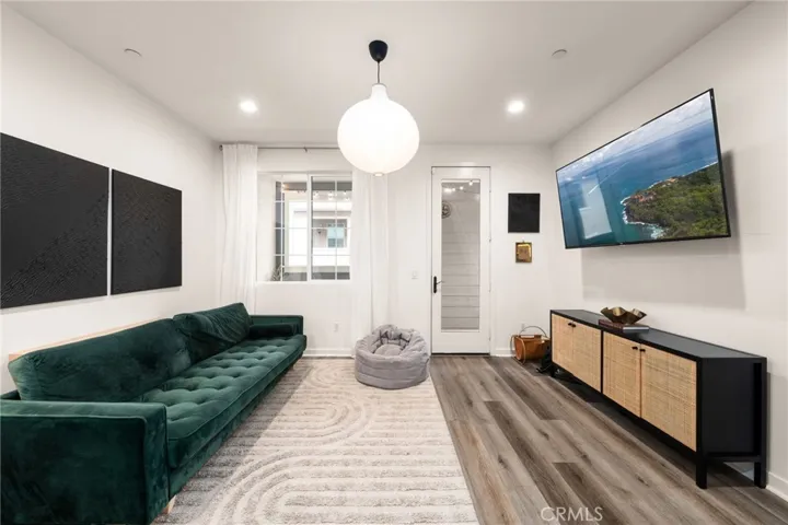1052 Newberry Lane, Claremont, California 91711