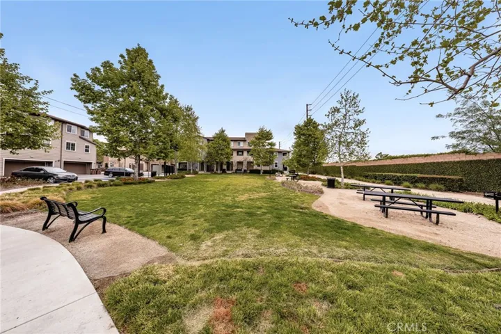 1052 Newberry Lane, Claremont, California 91711
