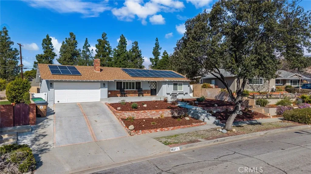 3837 Shelter Grove Drive, Claremont, California 91711 home-pic-0