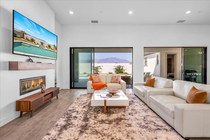 49901 Cres Passage - Great Room