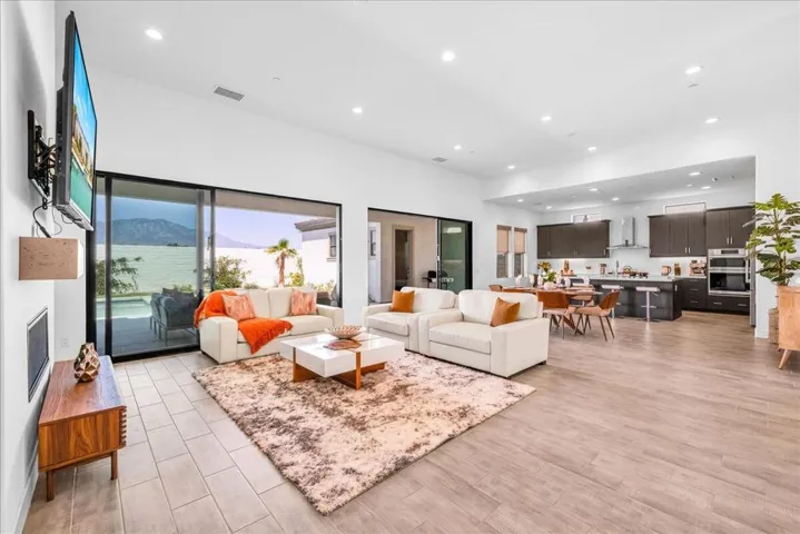 49901 Cres Passage - Great Room