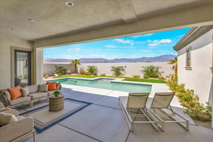 49901 Crescent Passage - Covered Patio
