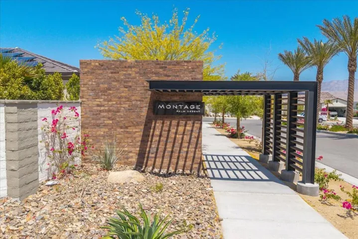 49901 Cres Passage - Montage Entrance