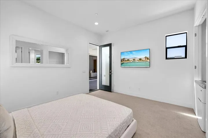 49901 Cres Passage - Detached Casita
