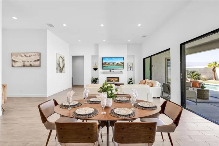 49901 Cres Passage - Great Room Dining