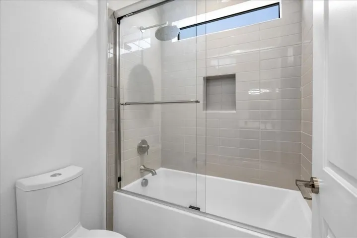 49901 Cres Passage - Bdrms 3 & 4 Bath