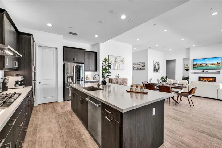 49901 Cres Passage - Kitchen