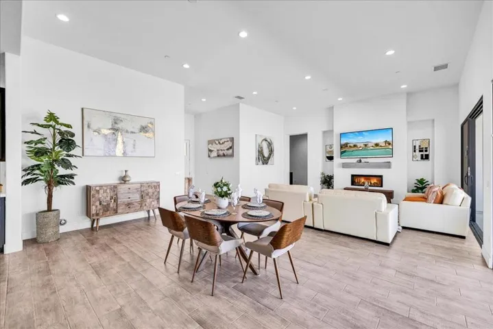 49901 Cres Passage - Great Room Dining