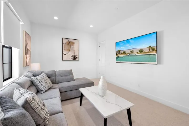 49901 Cres Passage - Media Room