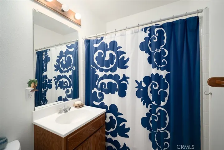 2nd bathroom