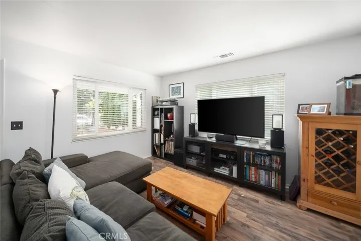 147 Del Sur Way, San Luis Obispo, California 93405