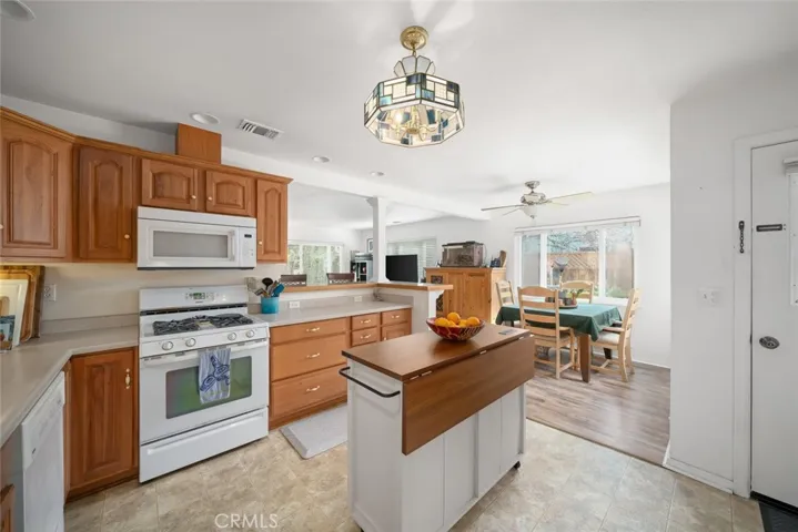 147 Del Sur Way, San Luis Obispo, California 93405