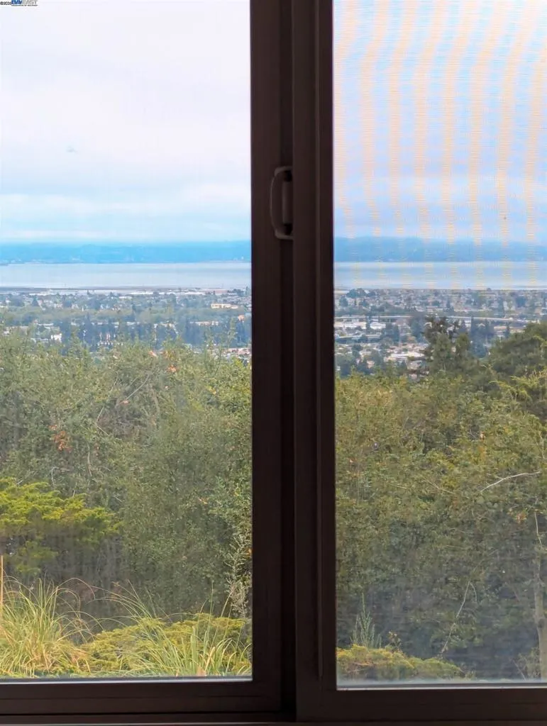 19100 Crest Ave 23, Castro Valley, California 94546 home-pic-23