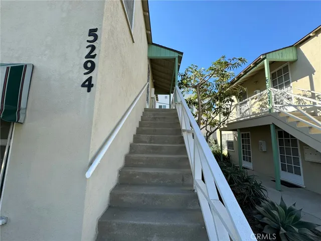 5290 E Division Street, Long Beach, California 90803