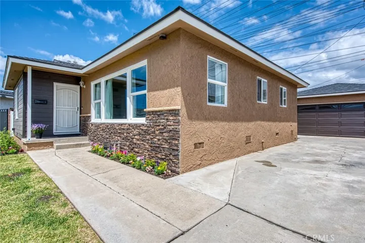 7754 La Casa Way, Buena Park, California 90620