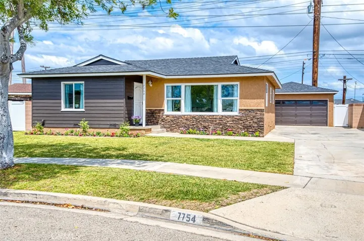 7754 La Casa Way, Buena Park, California 90620