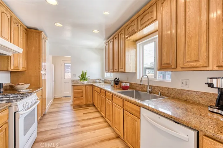 7754 La Casa Way, Buena Park, California 90620