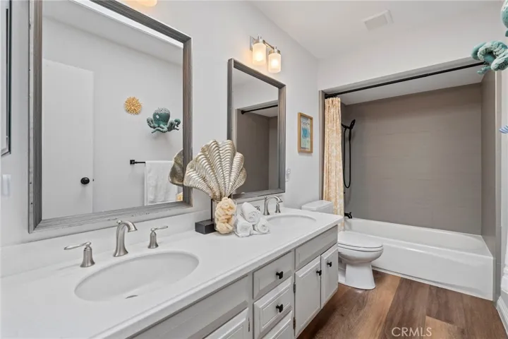 Upper Guest Bathroom