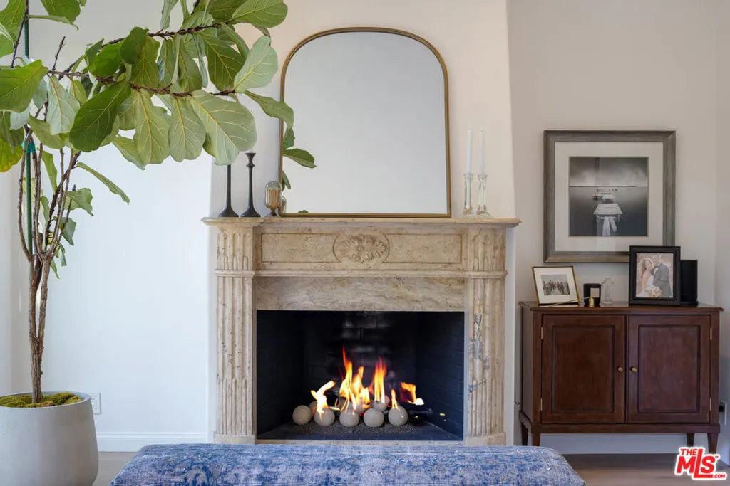 13439 Java Drive, Beverly Hills, California 90210 home-pic-16