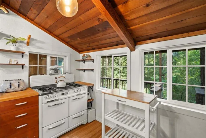 805 Fanning Grade, Ben Lomond, California 95005